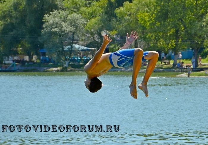 Прыжок над водой