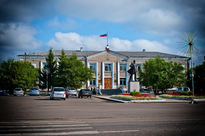 Город Мариинск, страницы истории - Мариинск. Здание горадминистрации в