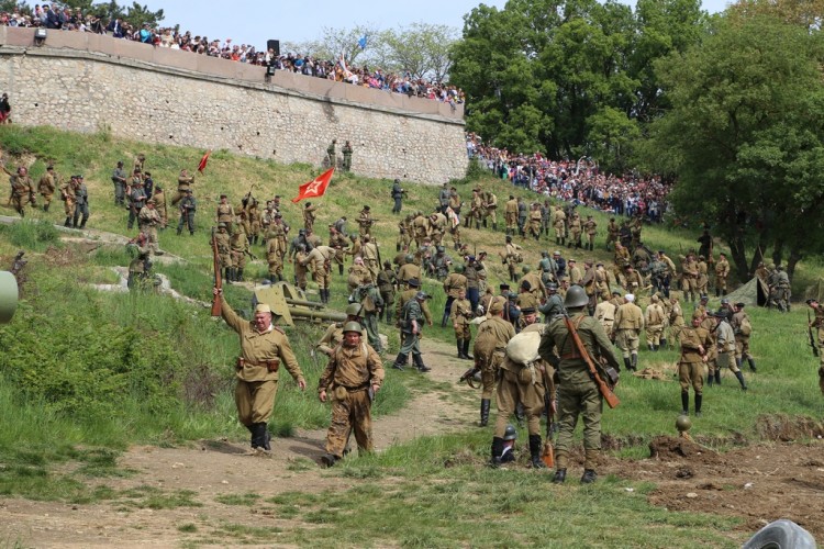 Севастополь. Реконструкция штурма Сапун-горы 7.05.44г - 041а.JPG