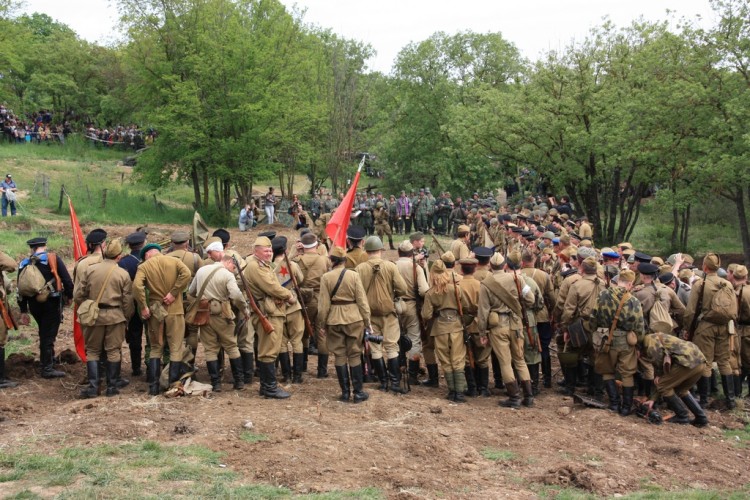 Севастополь. Реконструкция штурма Сапун-горы 7.05.44г - 042.JPG