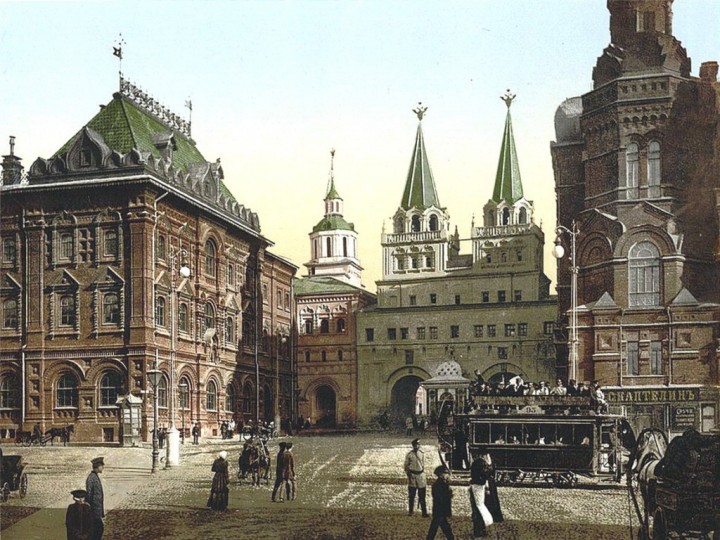 Старая Москва. Фотоискусство помогает быть вечности - The_Gate_of_Notre_Dame_d_Iberia_Moscow[1]