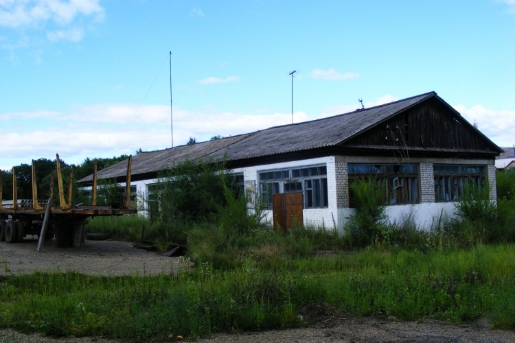 Заброшенный лесхоз пгт. Кировский, грусть из прошлого - 10.08.17-032