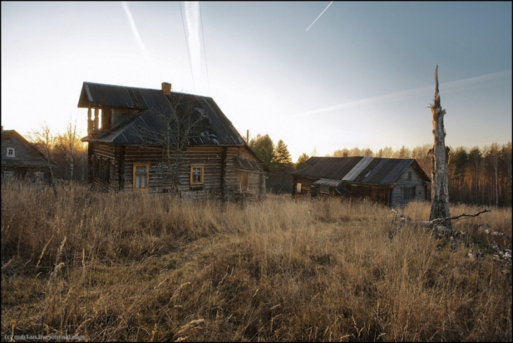 Село поставь. Поселок Растесс. Заброшеные деревни Костромы. Заброшеные деревни Костромской области. Заброшенные деревни Костромской области.