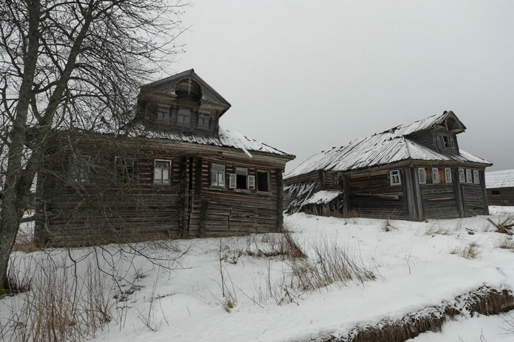 Как выглядит село. Русский Север заброшенные деревни Вологодская область. Заброшенные деревни Вологодской области. Заброшеные деревни Вологодской области Вологодского района. Вологодская деревня русского севера.