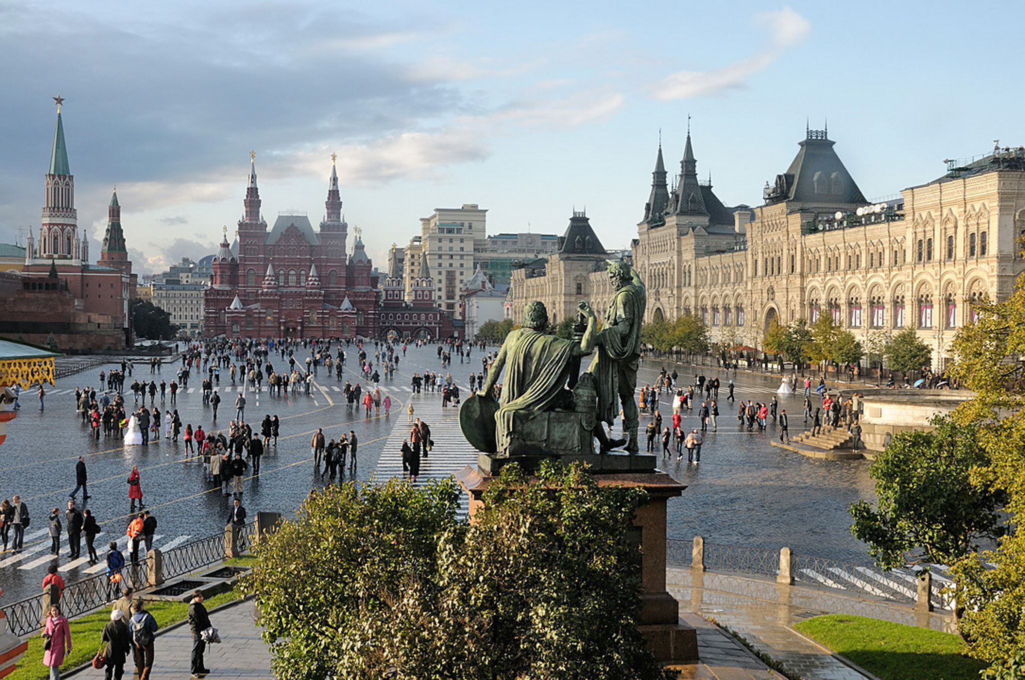 Москва интересные места. Улица красная площадь Москва. Площадь фото. Сквер на красной площади. Красная площадь в Польше.