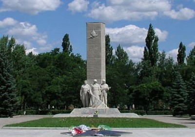 Каменск-Шахтинский - город в Ростовской области - memorialnyiy_kompleks[2]