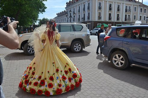 Нестандартные свадебные платья (красота) - getImage (12)