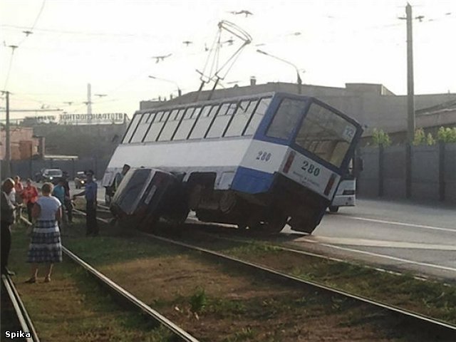 Видеосюжеты и фотографии об автоавариях № 01 - b64341a53529