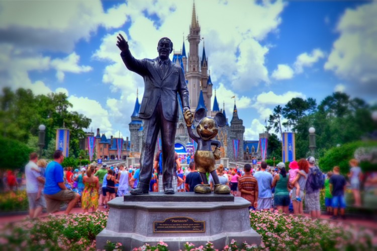 10 лучших тематических парков в мире - Walt-Disney-World-The-Most-Popular-Theme-Park-Resort-in-the-World[1]