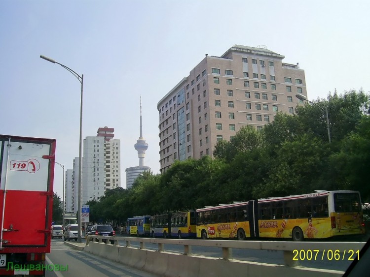 2007 год Китай Пекин Central Radio and Television Tower - Телебашня 003