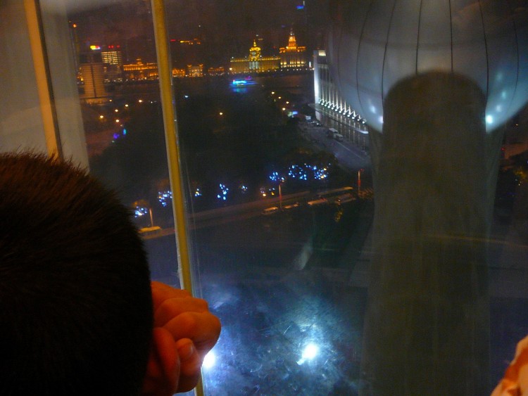 2010 год 03.08 Китай Шанхай Oriental Pearl Tower Жемчужина - 05 2010 08.03 Китай Шанхай Жемчужина Востока 083.JPG