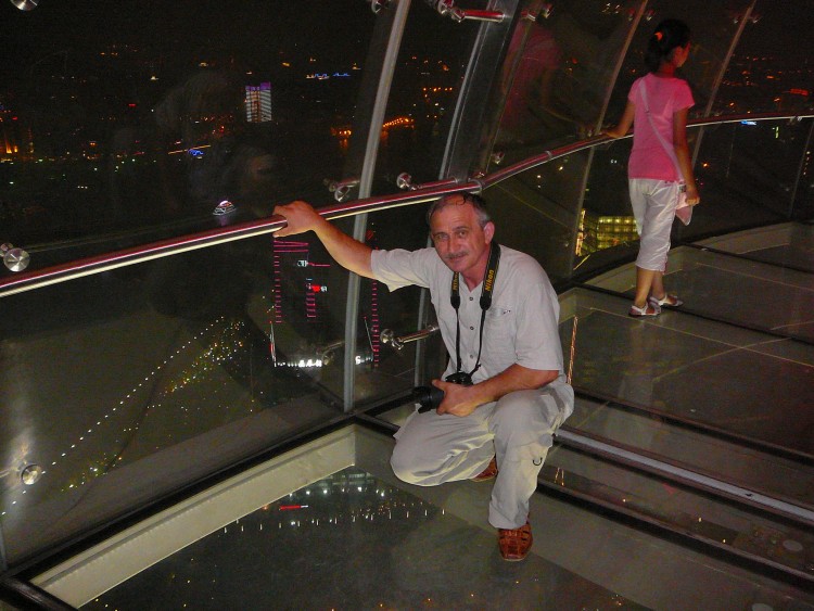 2010 год 03.08 Китай Шанхай Oriental Pearl Tower Жемчужина - 05 2010 08.03 Китай Шанхай Жемчужина Востока 120.JPG