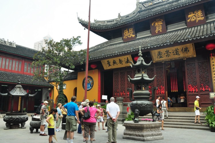 2010 год 04.08 Китай Шанхай Jade Buddha Temple Shanghai - 07 2010 08.04 Китай Шанхай Jade Buddha Temple Shanghai 017.JPG