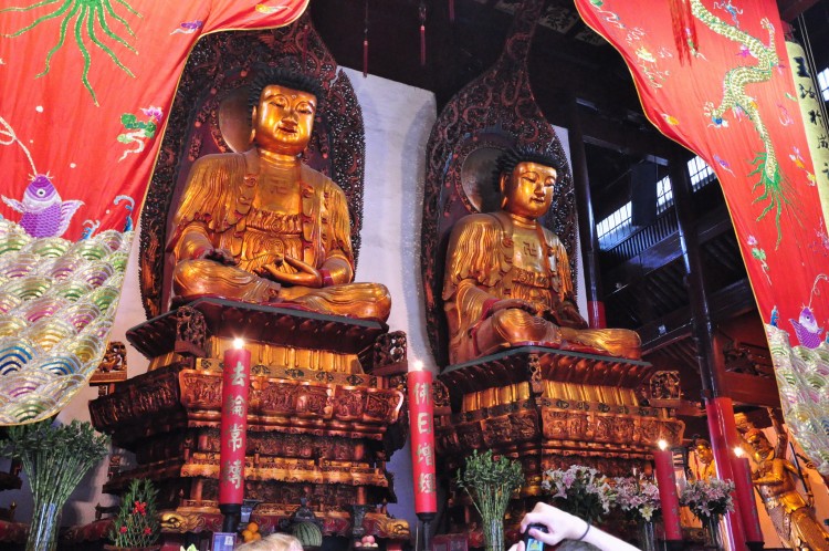 2010 год 04.08 Китай Шанхай Jade Buddha Temple Shanghai - 07 2010 08.04 Китай Шанхай Jade Buddha Temple Shanghai 021.JPG