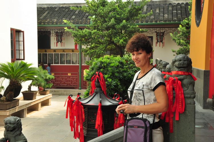 2010 год 04.08 Китай Шанхай Jade Buddha Temple Shanghai - 07 2010 08.04 Китай Шанхай Jade Buddha Temple Shanghai 032.JPG