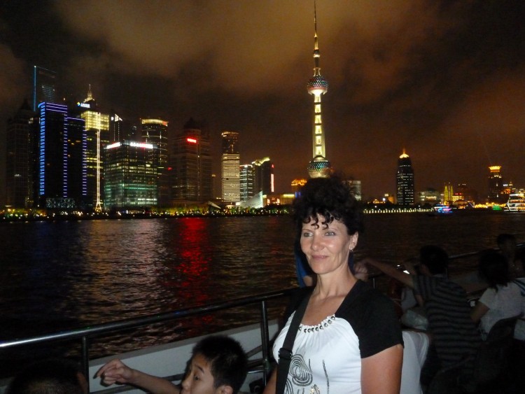 2010 год 05.08 Китай Шанхай Huangpu River Cruise Круиз - 15 2010 08.05 Китай Шанхай Huangpu River Cruise 120.JPG