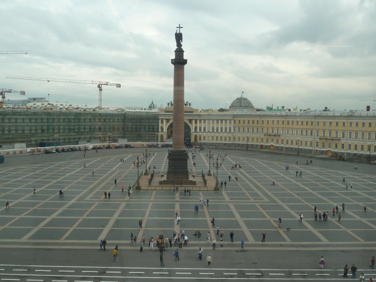 2011 год № 05 Санкт-Петербург Дворцовая Исаакиевский Сенатка - 05 2011.09.08 Мы на Дворцовой площади Питера 018.JPG