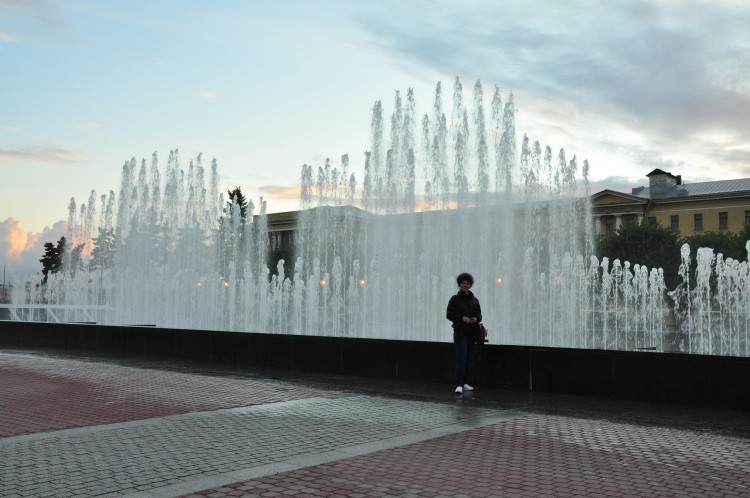 2011 год № 10 Санкт-Петербург Площади  - Московская и Ленина - 18 2011.09.10 Мы на Площади Ленина и фонтаны 117.JPG