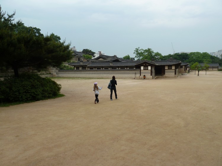 2011 год № 15 Южная Корея Сеул Chengdeokgung Дворец Чосон - 27 11.05.31 Chengdeokgung Царский Дворец Чосон 166.JPG