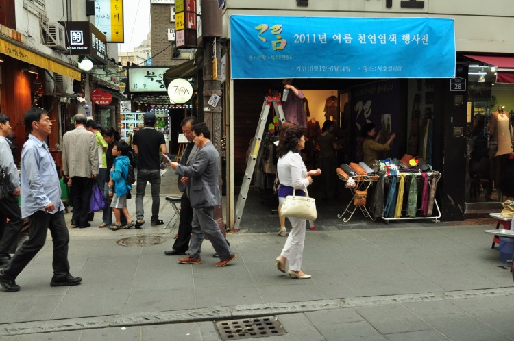 2011 год № 20 Южная Корея Сеул Insadong Antigue Street - 37 11.06.01 Insadong Antigue Street 038.JPG