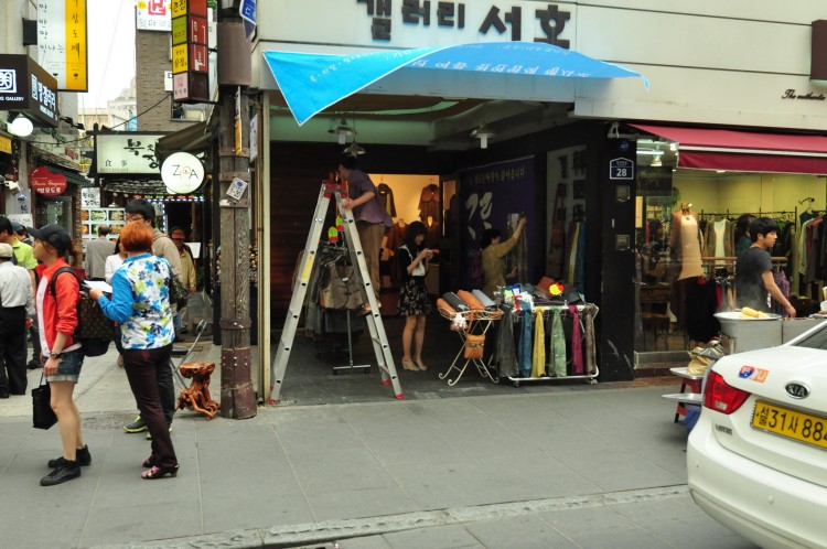 2011 год № 20 Южная Корея Сеул Insadong Antigue Street - 37 11.06.01 Insadong Antigue Street 040.JPG