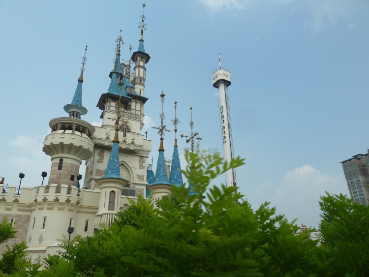 2011 год № 24 Южная Корея Сеул Lotte World Парк развлечений - 47 11.06.02 Lotte World Парк развлечений 086.JPG