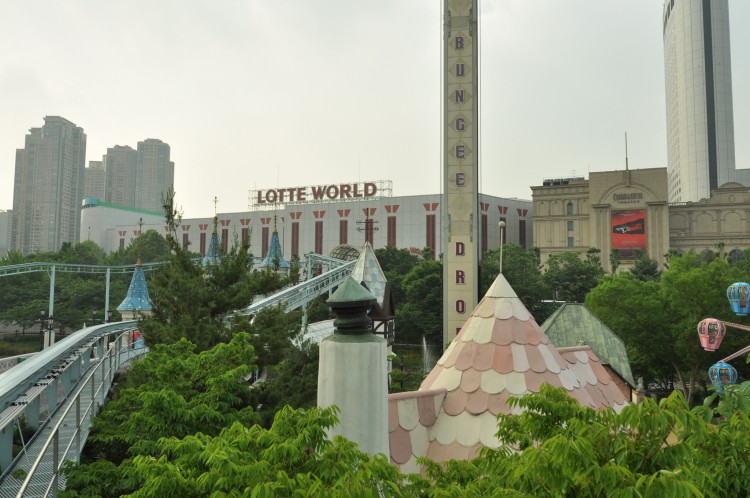2011 год № 24 Южная Корея Сеул Lotte World Парк развлечений - 47 11.06.02 Lotte World Парк развлечений 101.JPG