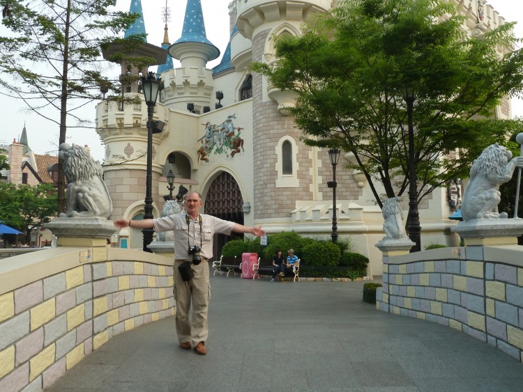 2011 год № 24 Южная Корея Сеул Lotte World Парк развлечений - 47 11.06.02 Lotte World Парк развлечений 183.JPG