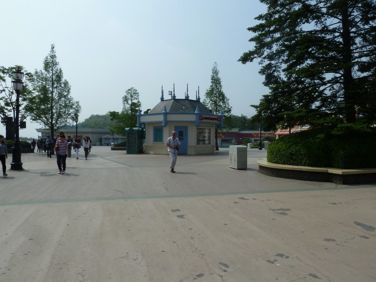 2011 год № 25 Южная Корея Сеул Everland (Samsung) дороги - 49 11.06.03 Everland Парк Вход в Парк 035.JPG