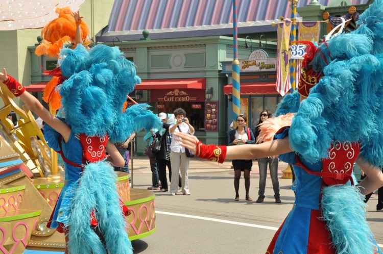 2011 год № 27 Южная Корея Сеул Everland (Samsung) Carnival - 51 11.06.03 Everland Парк Carnival в Парке 082.JPG