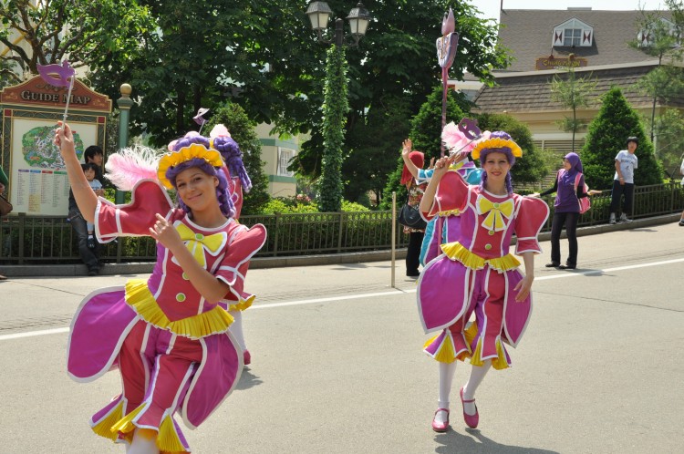 2011 год № 27 Южная Корея Сеул Everland (Samsung) Carnival - 51 11.06.03 Everland Парк Carnival в Парке 094.JPG