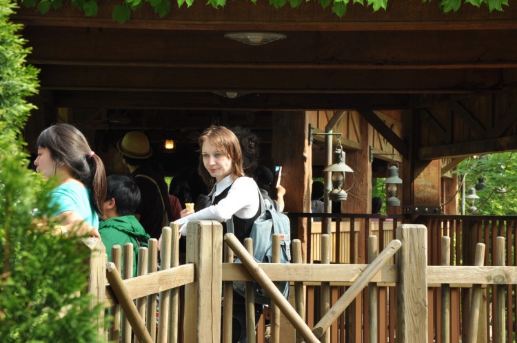 2011 год № 28 Южная Корея Сеул Everland (Samsung) Детство - 53 11.06.03 Everland Парк Детский поселок 025.JPG