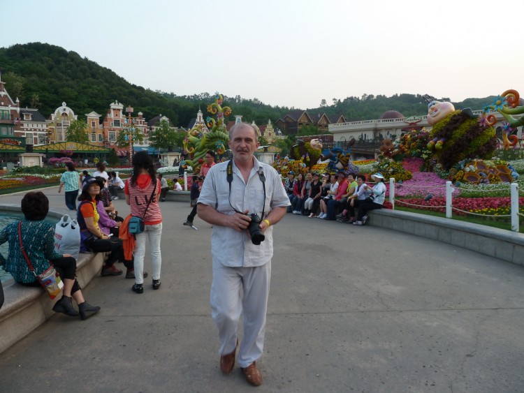 2011 год № 30 Южная Корея Сеул Everland Samsung Rose Garden - 56 11.06.03 Everland Парк Rose Garden 162.JPG