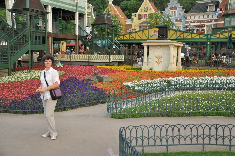 2011 год № 30 Южная Корея Сеул Everland Samsung Rose Garden - 56 11.06.03 Everland Парк Rose Garden 163.JPG