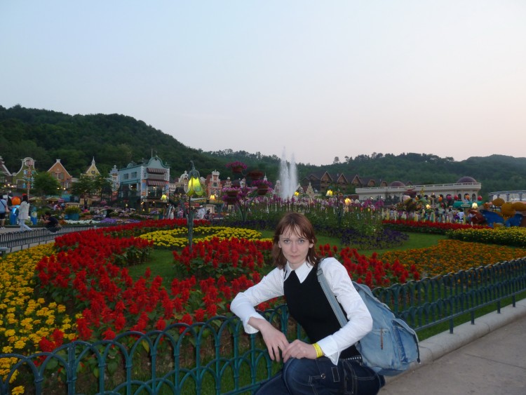 2011 год № 30 Южная Корея Сеул Everland Samsung Rose Garden - 56 11.06.03 Everland Парк Rose Garden 201.JPG