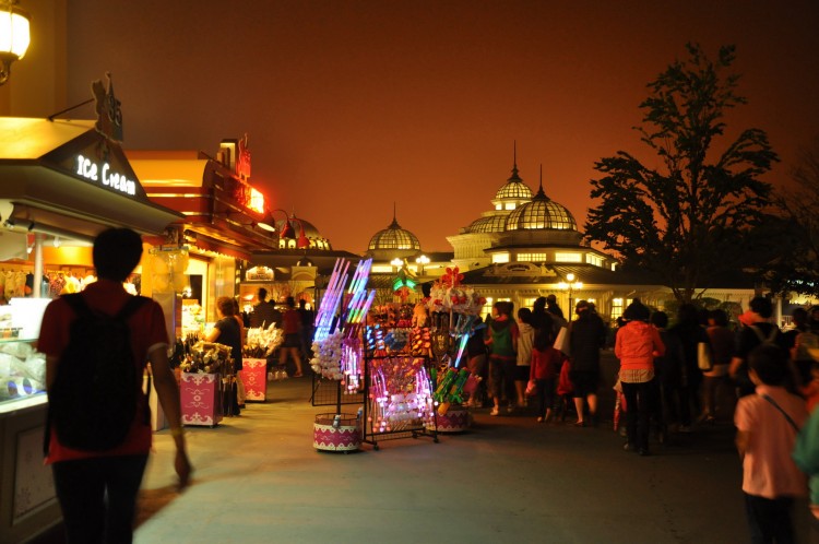 2011 год № 31 Южная Корея Сеул Everland Вечернее шоу Elysian - 58 11.06.03 Everland Парк Вечернее шоу Elysian 124.JPG