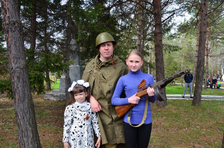 2016 год. Что будет в памяти о нём в наших фотографиях - 16.05.09 Кировский День победы 9 мая 326