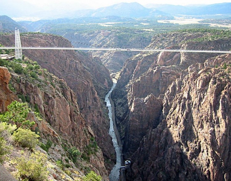 Дороги. Это наши? Или не наши? Не... Не наши. - royal_gorge_bridge_colorado_1