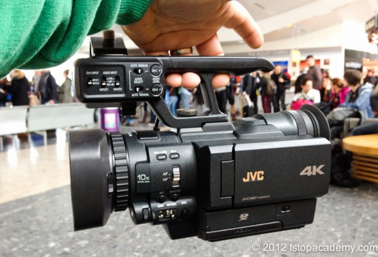 Корпорация JVC о новой JVC GY-HMQ10 - 2-1024x696