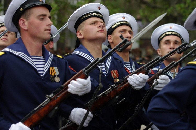 Прогулки по Севастополю. День Победы 2010 - 318de