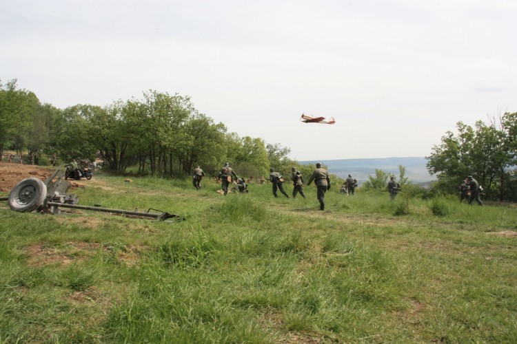 Севастополь. Реконструкция штурма Сапун-горы 7.05.44г - 035.JPG