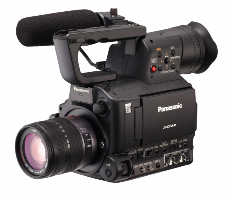 Видеокамера Panasonic AG-AF100 - e_left_mic