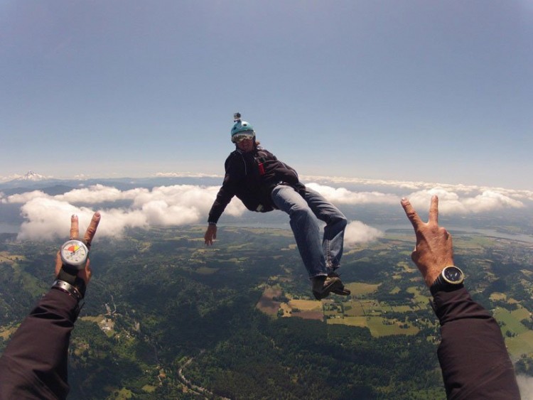 Впечатляющие фотографии 2012 года. Лучшее! - go-pro-bomb-squad-jump-into-washougal-mx-washington[1]